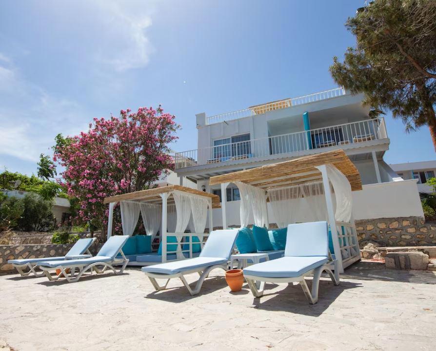 Mojo Otel Beach