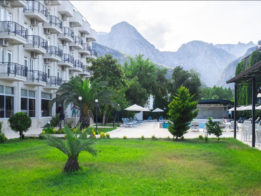 Tal Beach Hotel