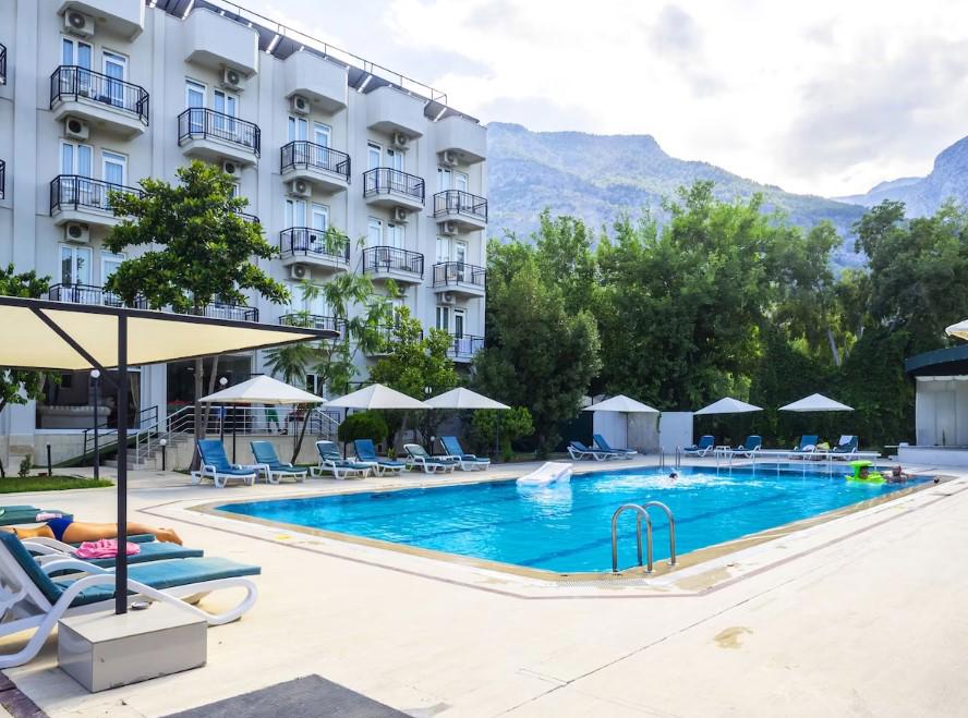 Tal Beach Hotel