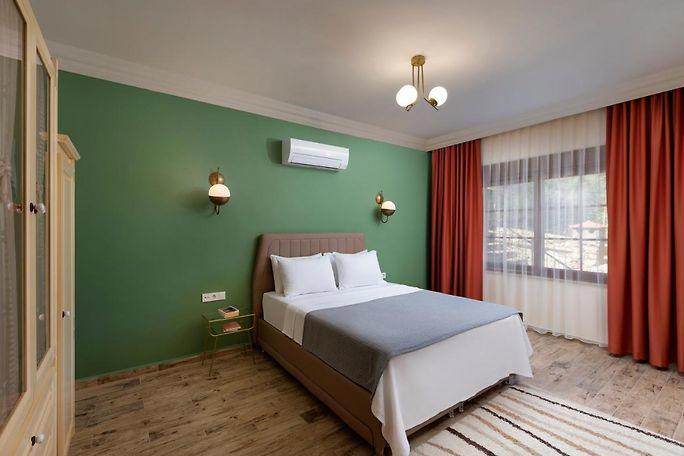 Kairos Hotel