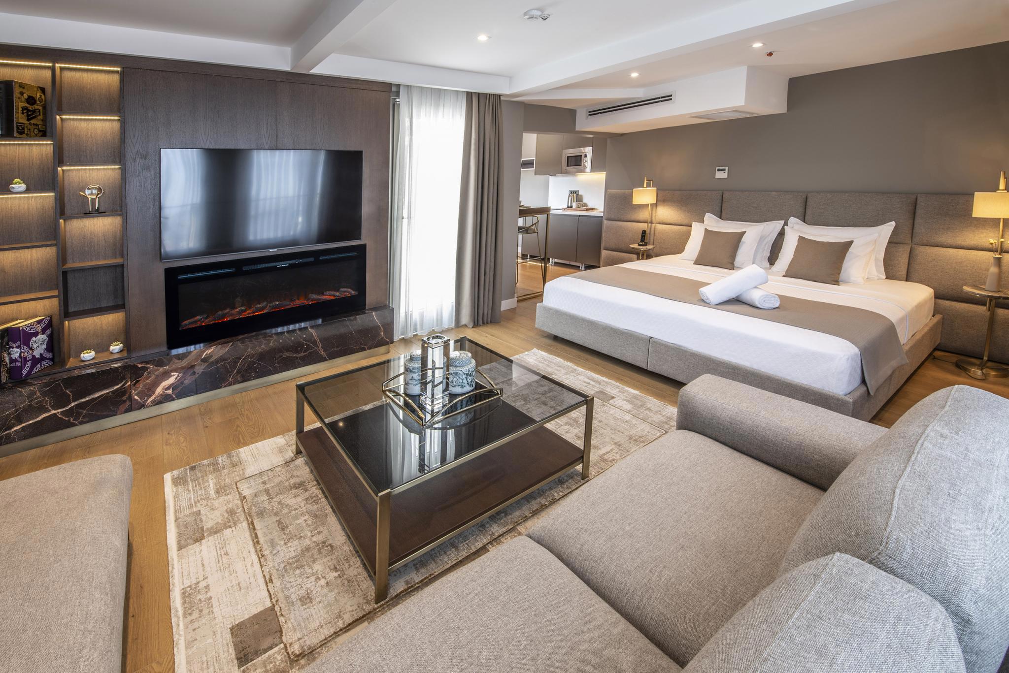 Valente Suites & Hotel