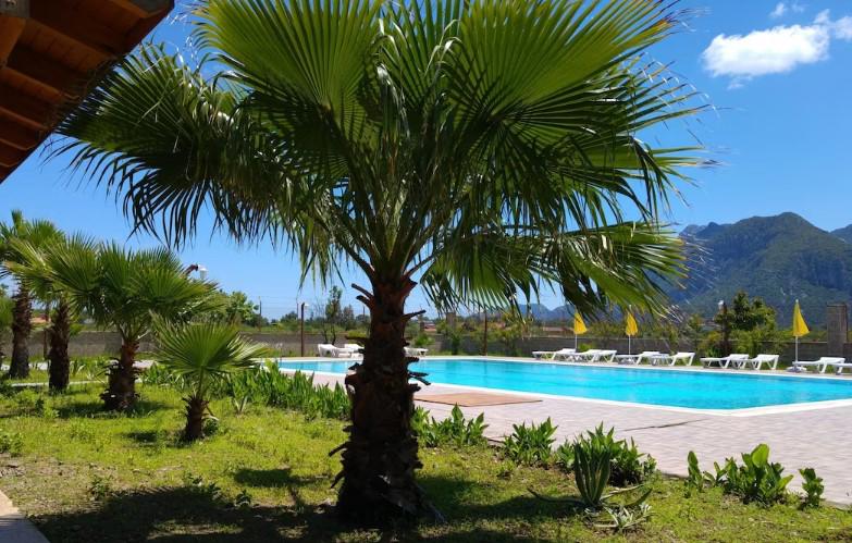 Apella Hotel