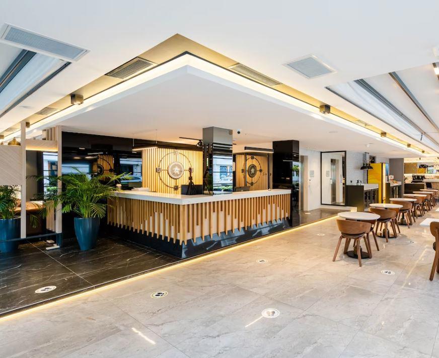 Ni Hotel Lara