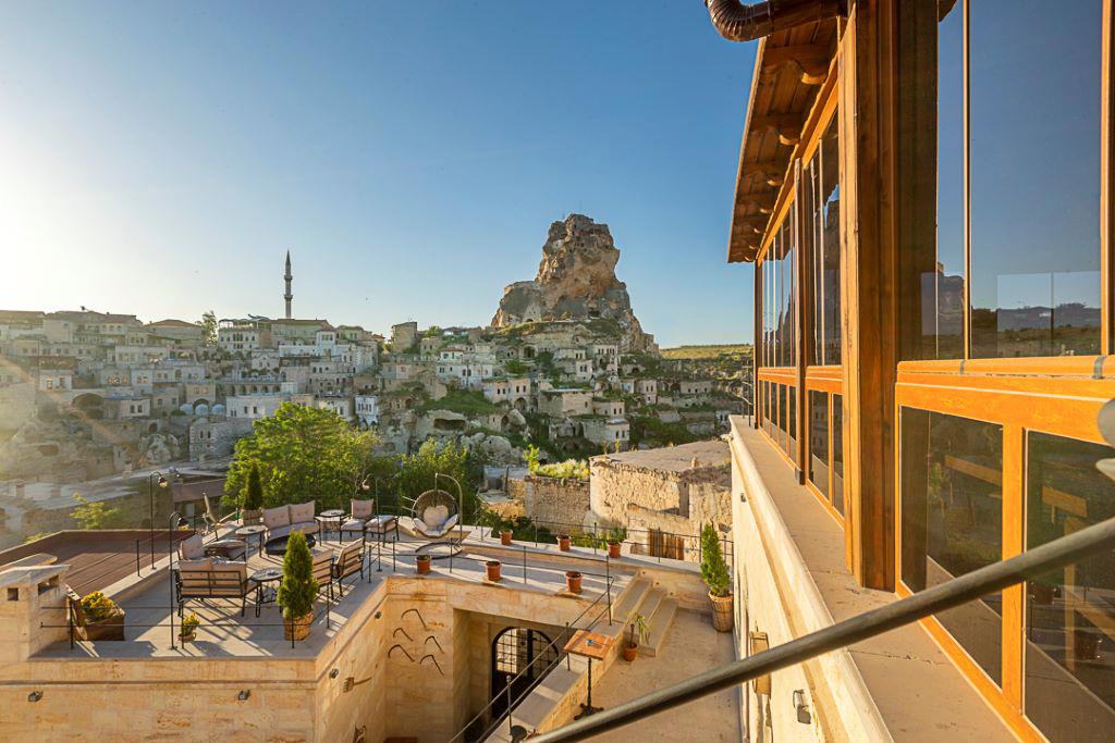 Cappa Via Cave Hotel
