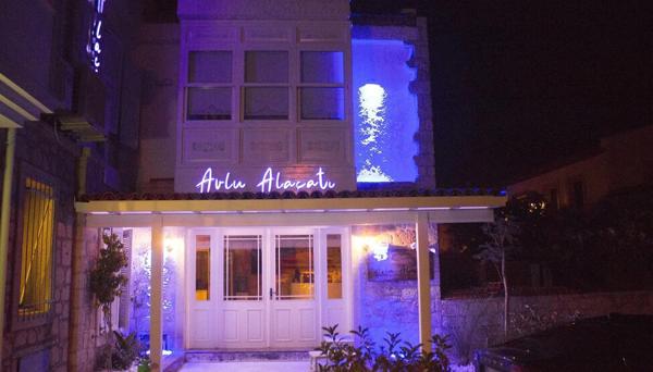 Avlu Alaçatı Butik Otel
