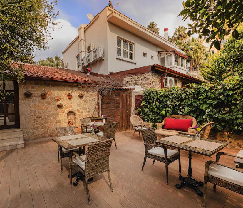 Zemira Garden Hotel