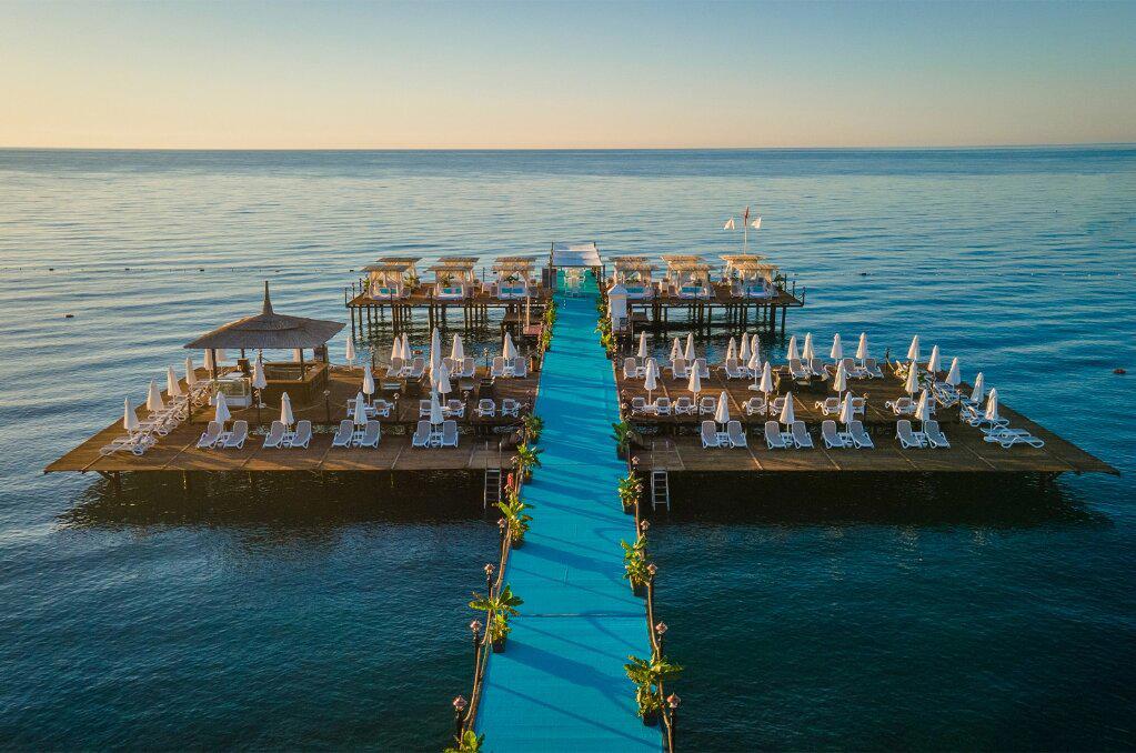 Emelda Sun Club