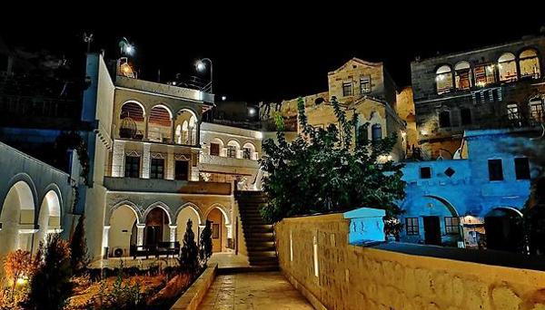 Medusa Cave Hotel