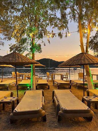 Marimare Beach & Bungalow Hotel
