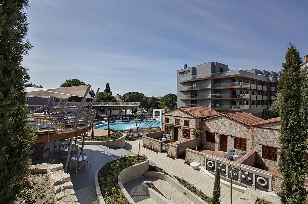 Doubletree By Hilton Kuşadası