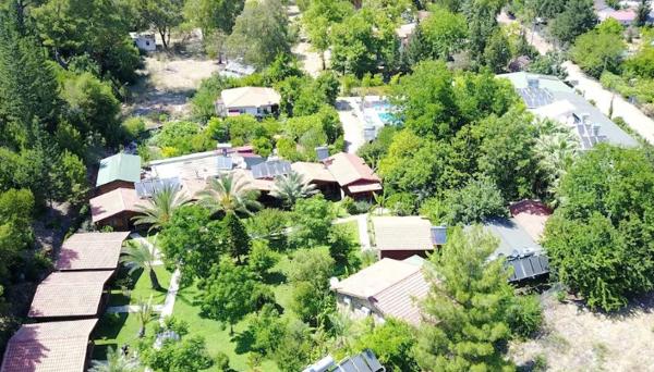 Canada Hotel & Bungalows