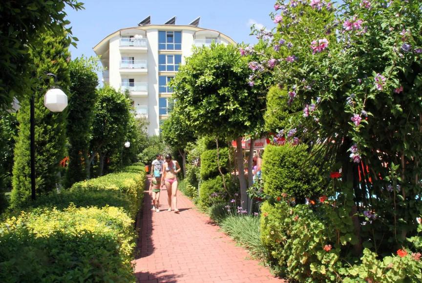 Lims Bona Dea Beach Hotel