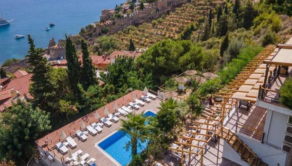 Castle Boutique Hotel