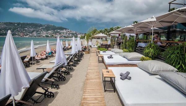 En Vie Sun Beach Hotel