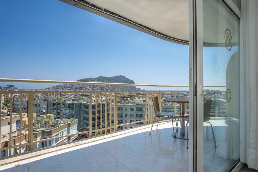 Carmen Suite Hotel