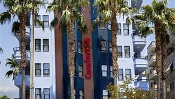 Comfort Suites