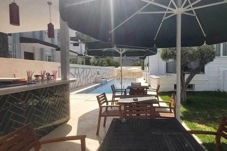 In Suit Luxury Hotel