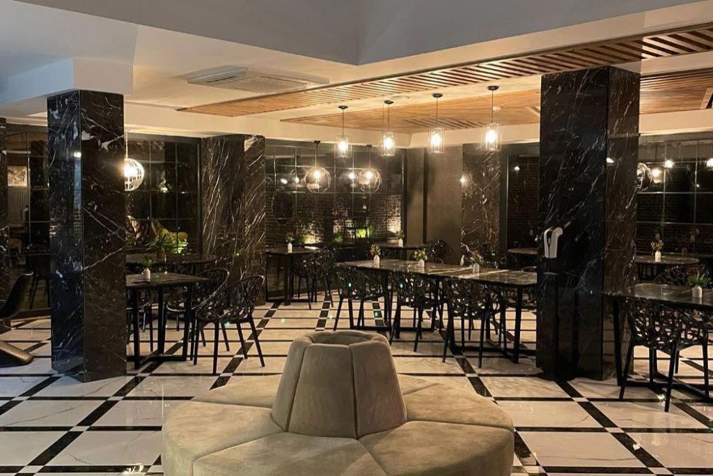 Estera Hotel