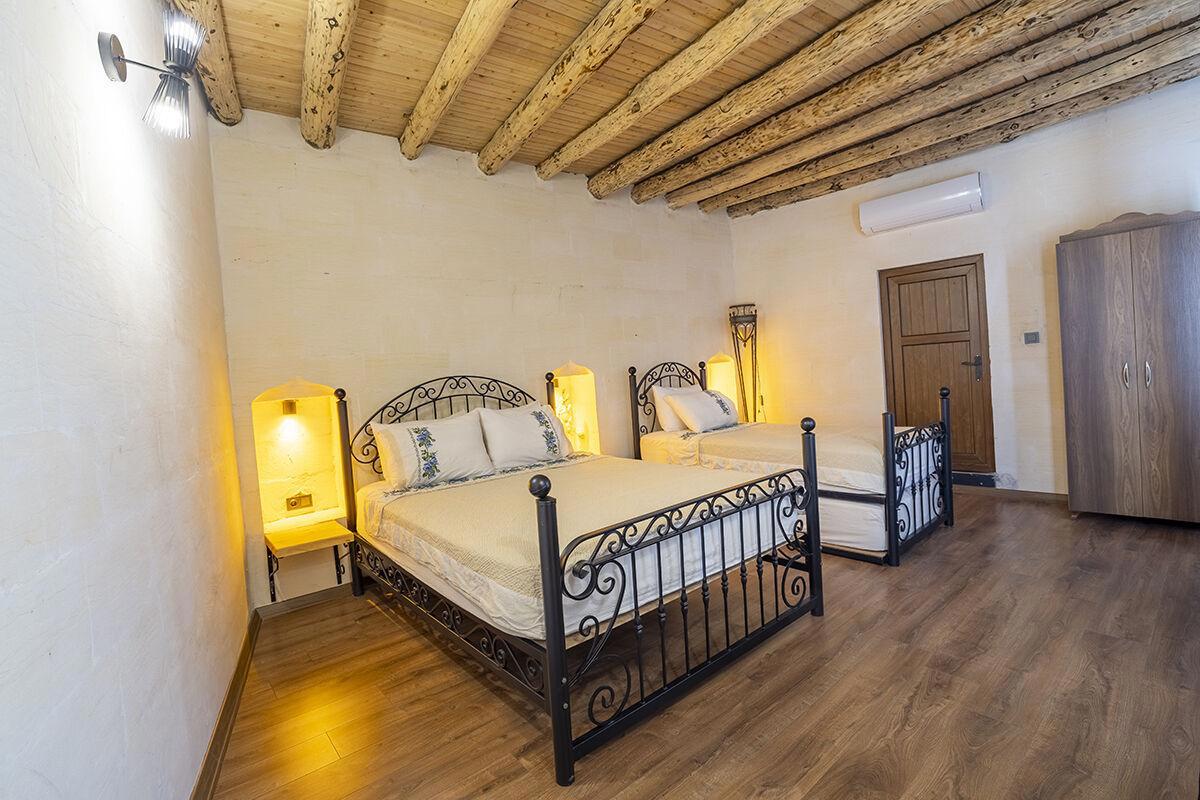 Astarte Hotel