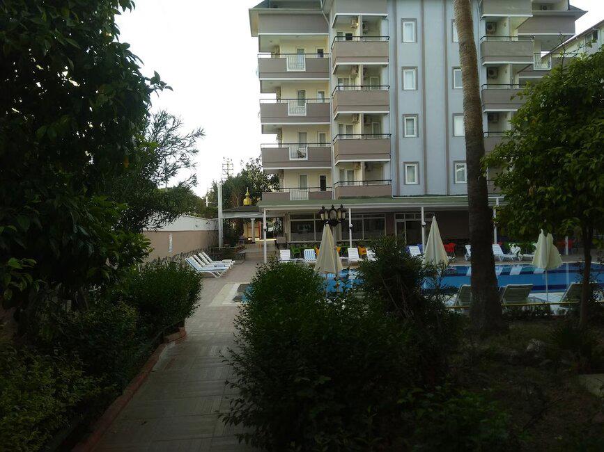Solis Beach Hotel