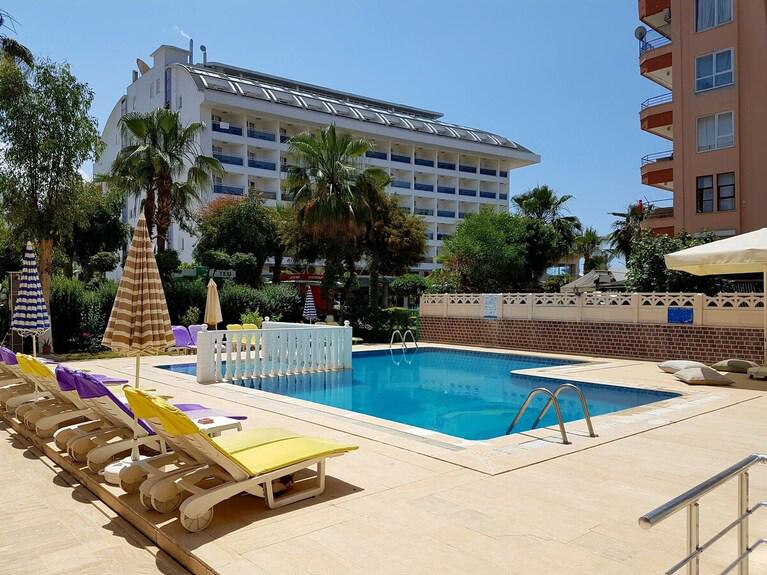 Palmen Apart Hotel