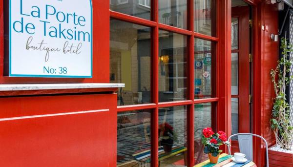 La Porte De Taksim