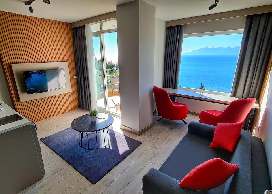 Let'stay Panorama Suites