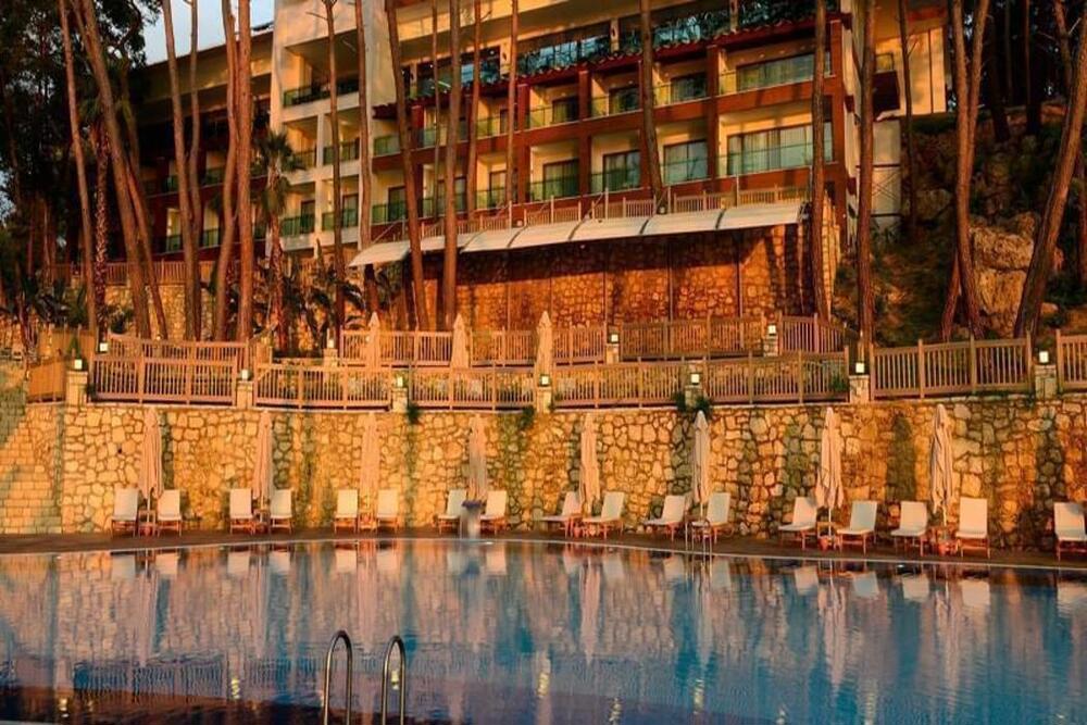 Wome Deluxe Hotel