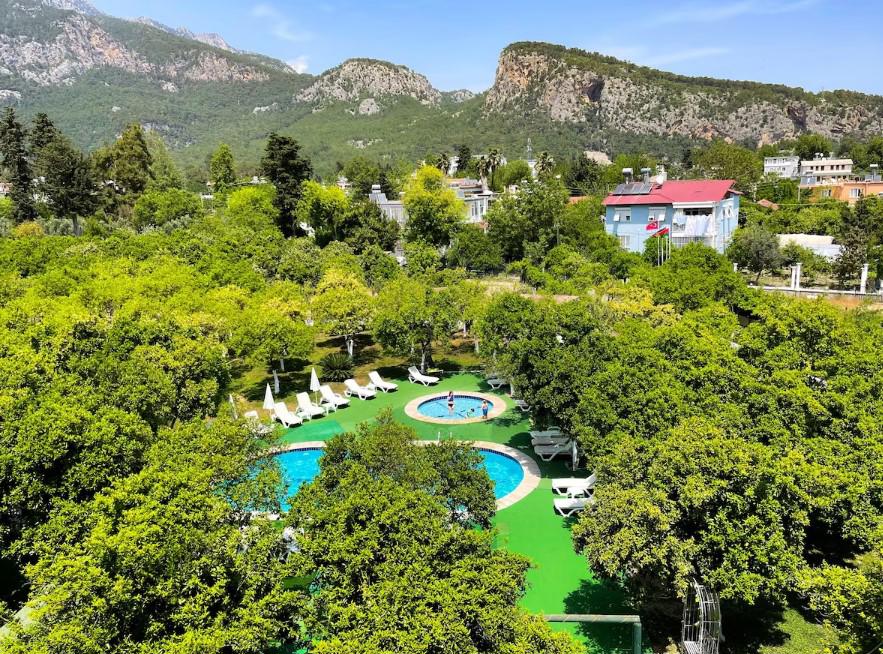 Castle Park Hotel