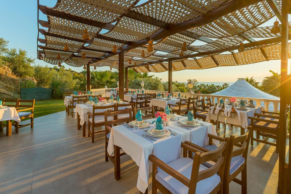 Justiniano Deluxe Resort
