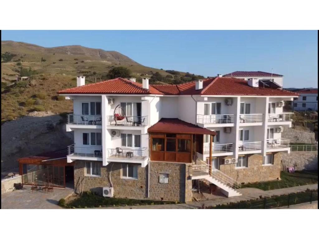 Estia Hotel