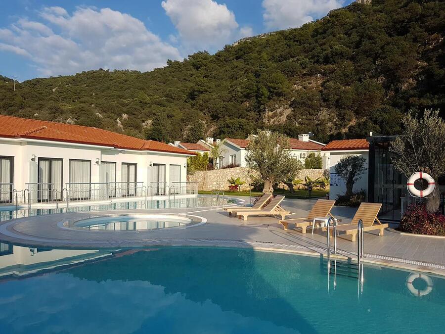 Z Exclusive Hotel And Villas