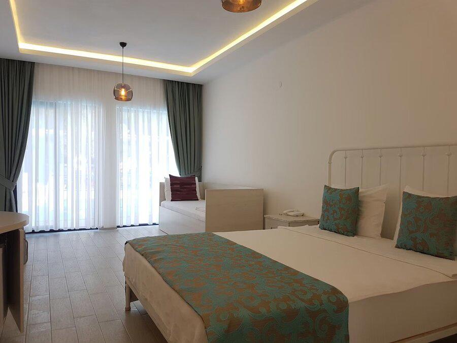 Z Exclusive Hotel And Villas