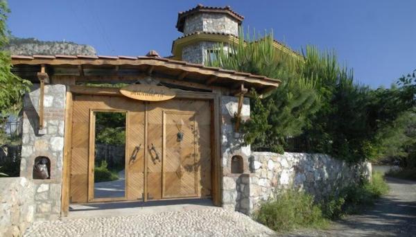 Mandarin & Mango Boutique Hotels