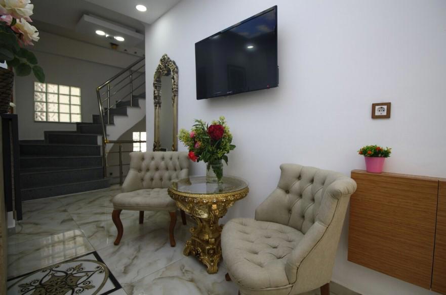 Queen Hotel