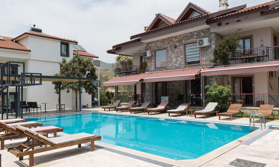 Vira Suites Hotel