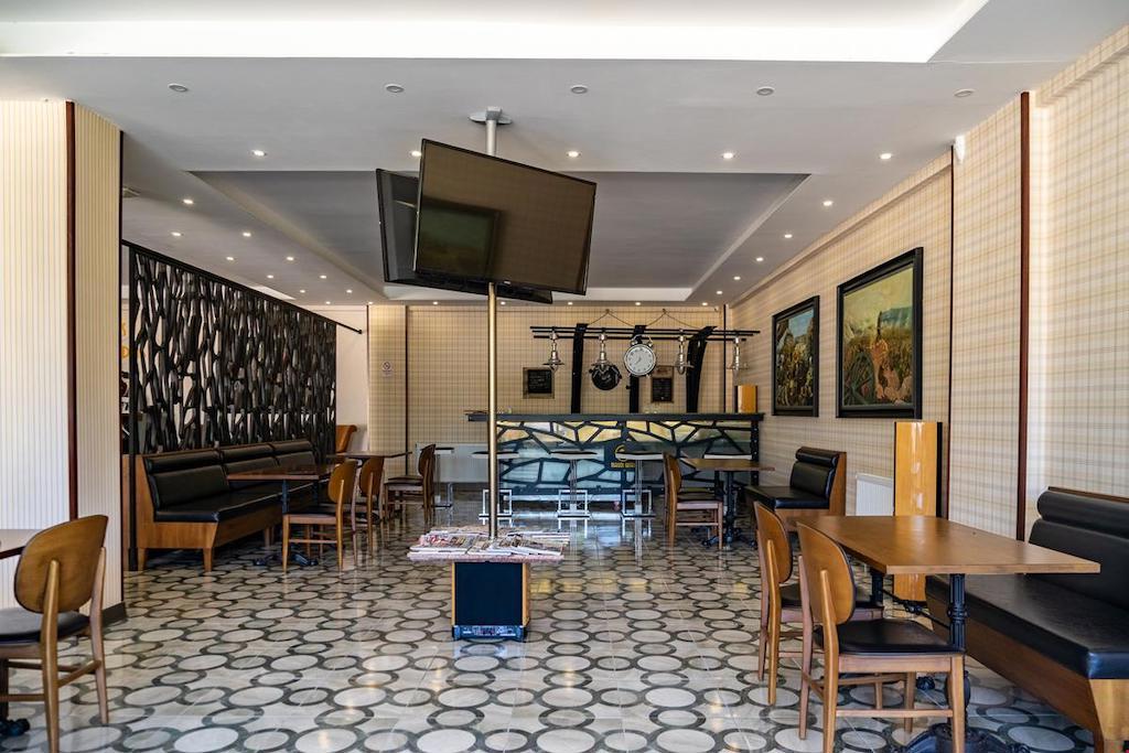 Maidos Suites