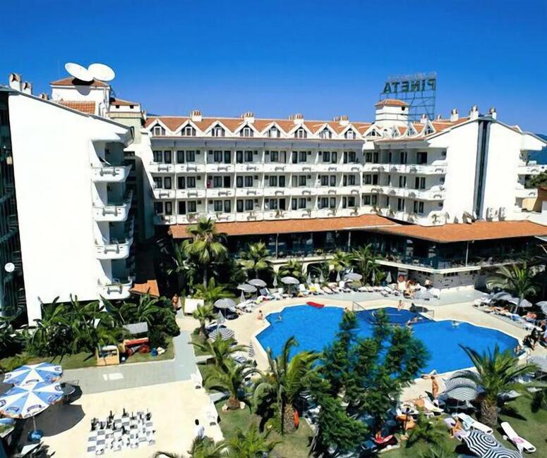 Pineta Club Hotel