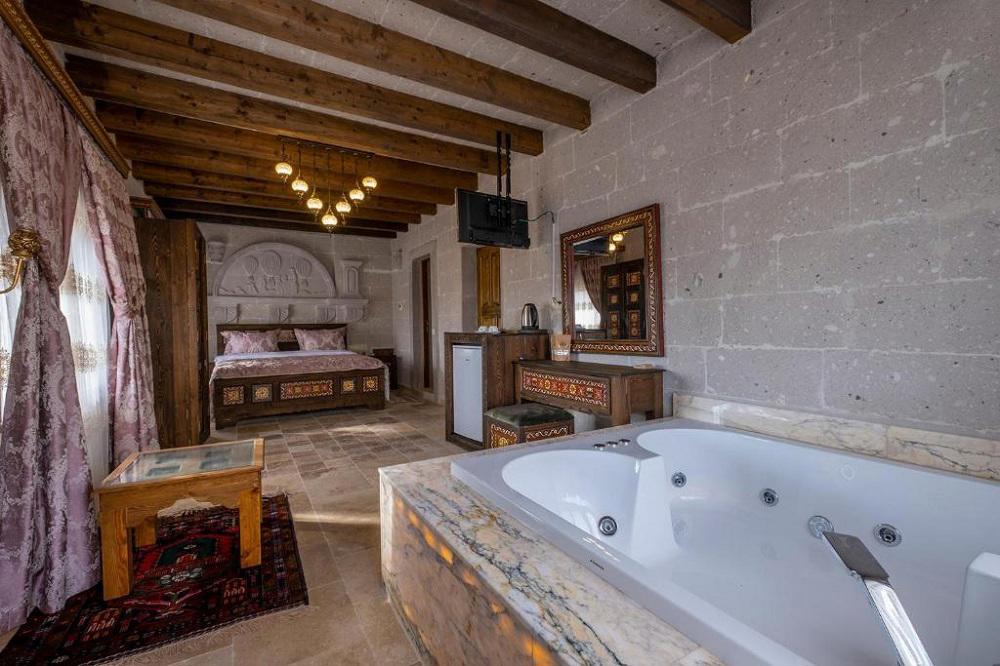 Underground Cave Suites Hotel