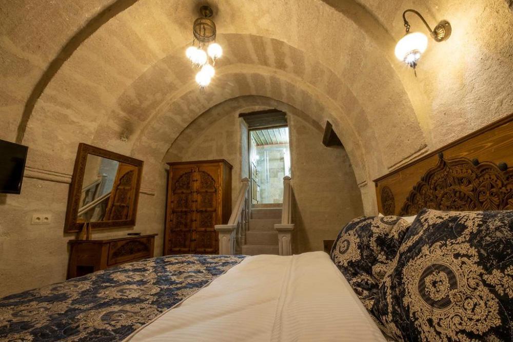 Underground Cave Suites Hotel