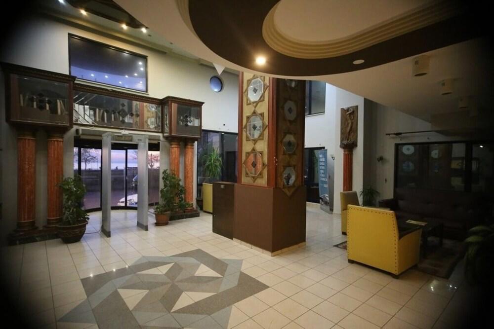 Peronti Hotel