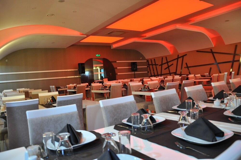 Cihan Hotel