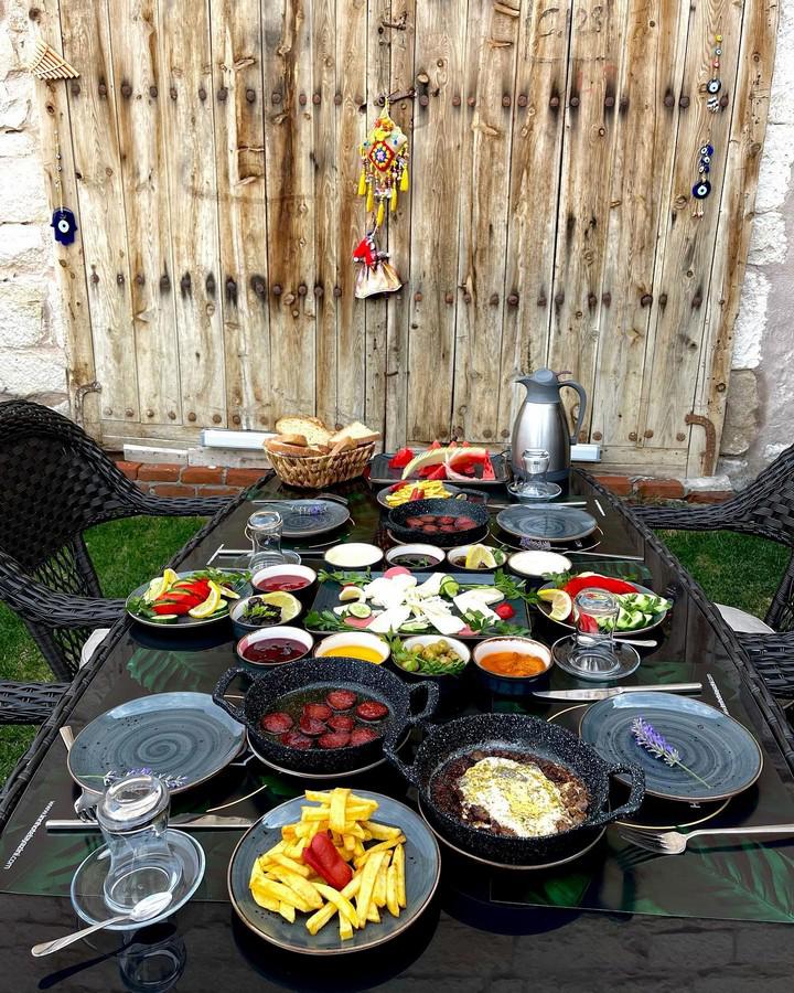 Inn Hotel Ayazini
