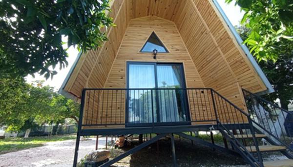 Orange Garden Bungalow