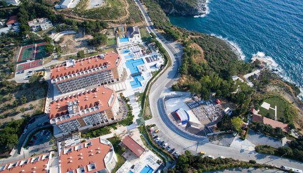 Ramada Hotel & Suites by Wyndham Kuşadası