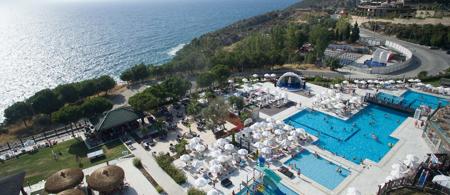 Ramada Hotel & Suites by Wyndham Kuşadası