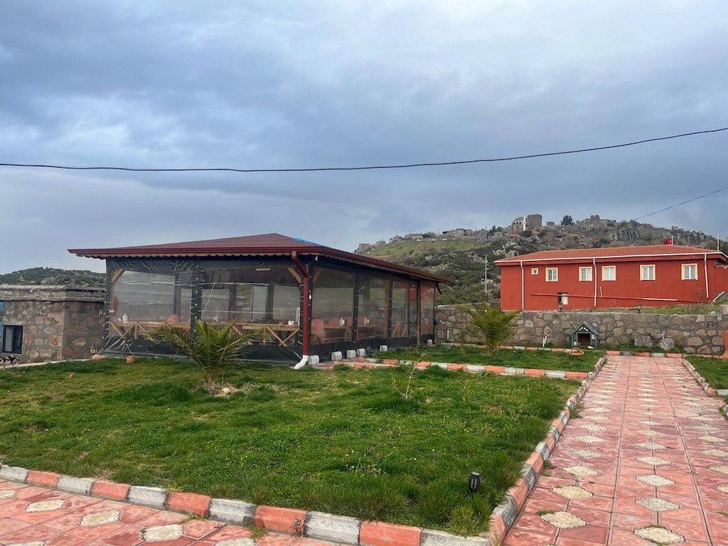 Assos Bianca Suites