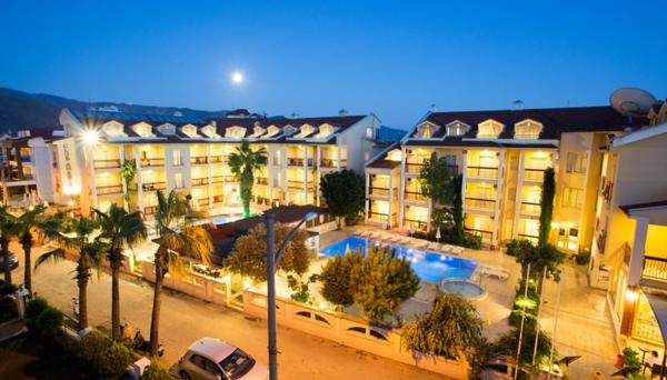Club Amaris Apartments