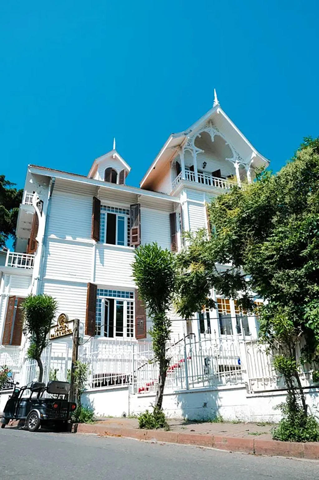 Laden Palas Hotel