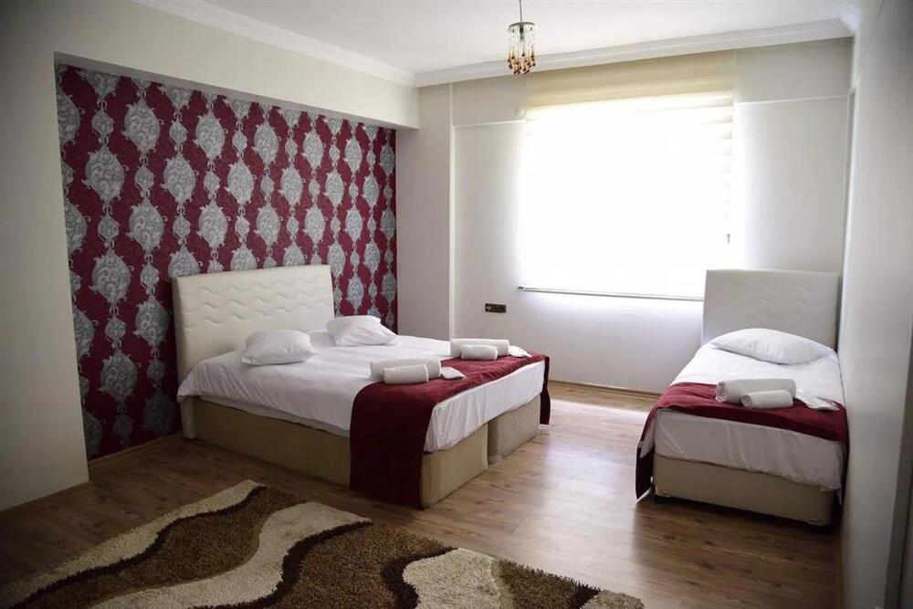Mars Otel